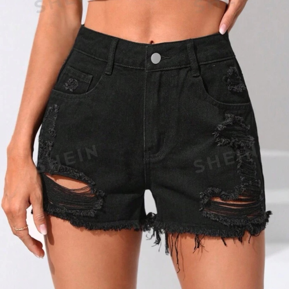 SHEIN Essnce Ripped Raw Hem Denim Shorts, black size 2